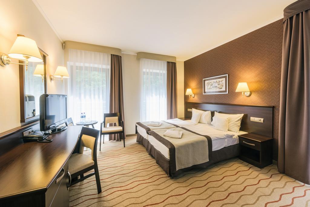 Malinowy Dwor Hotel Medical Spa Świeradów-Zdrój Cameră foto